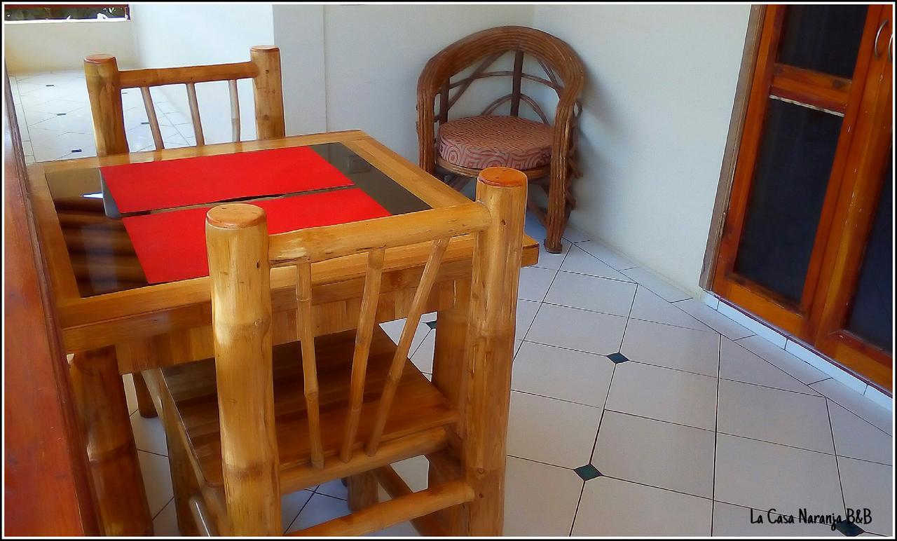 La Casa Naranja Bed And Breakfast Olón Εξωτερικό φωτογραφία